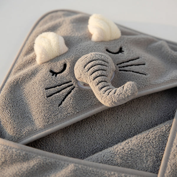 One oversized towel, complete coverage